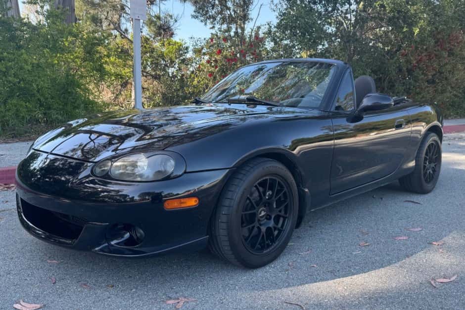 2005 Mazda NB MX-5 Miata sold for $13,500