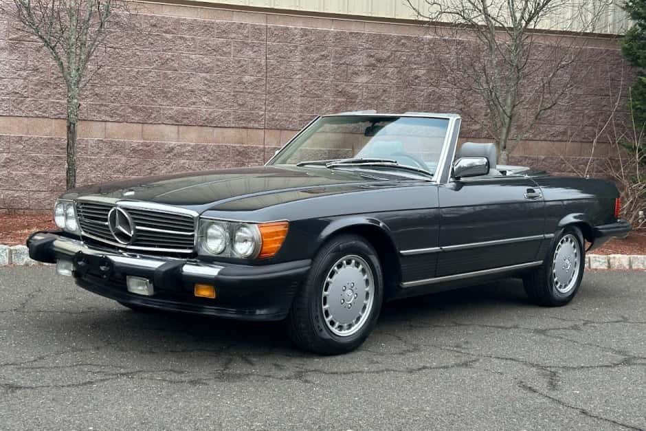 1986 Mercedes-Benz R107 SL sold for $36,500