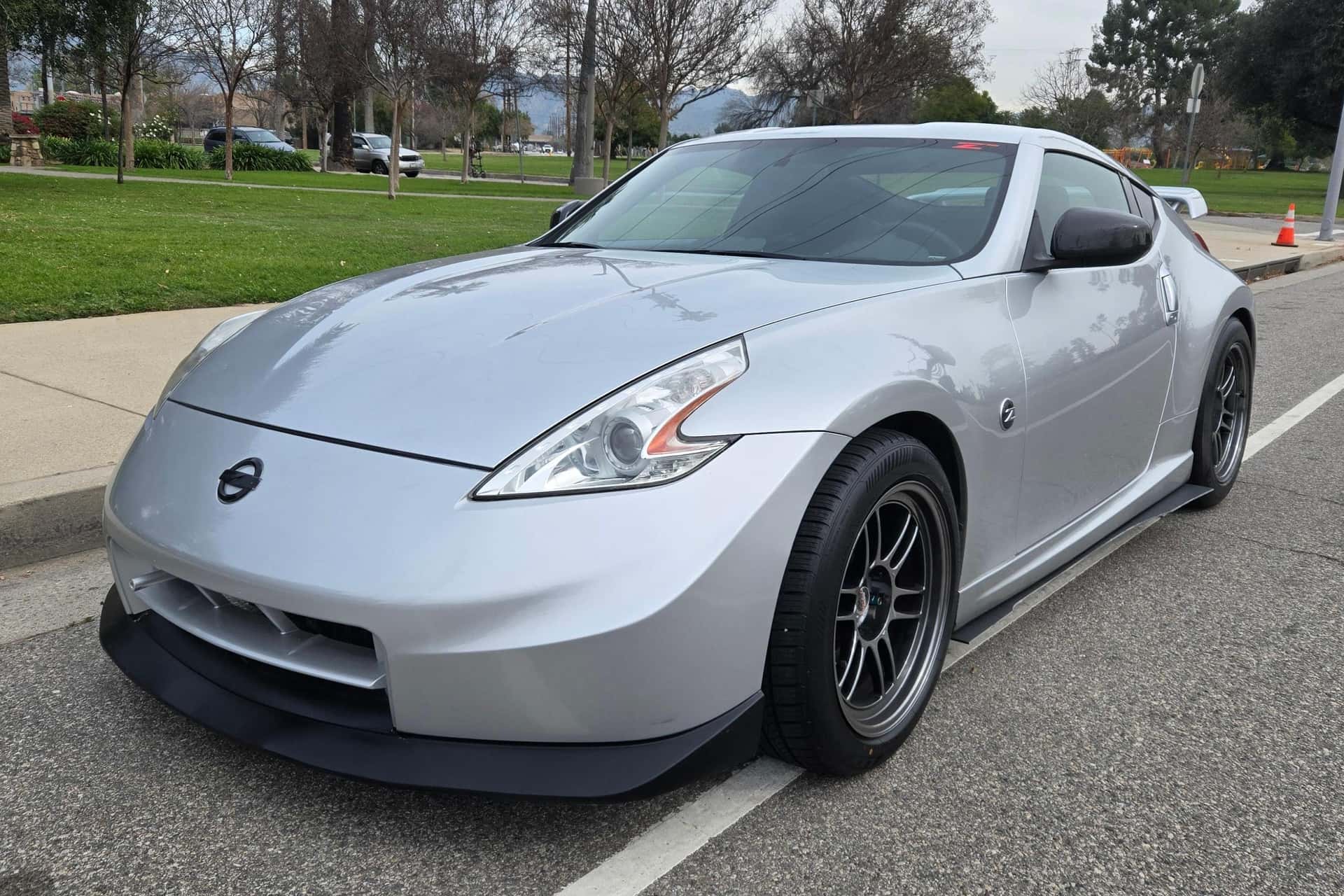 2011 Nissan 370Z sold for $16,000