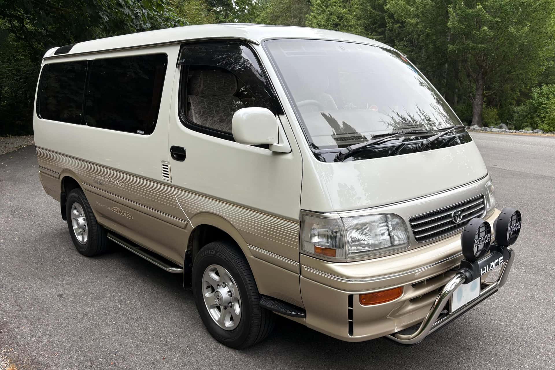 1994 Toyota HiAce sold for $15,500
