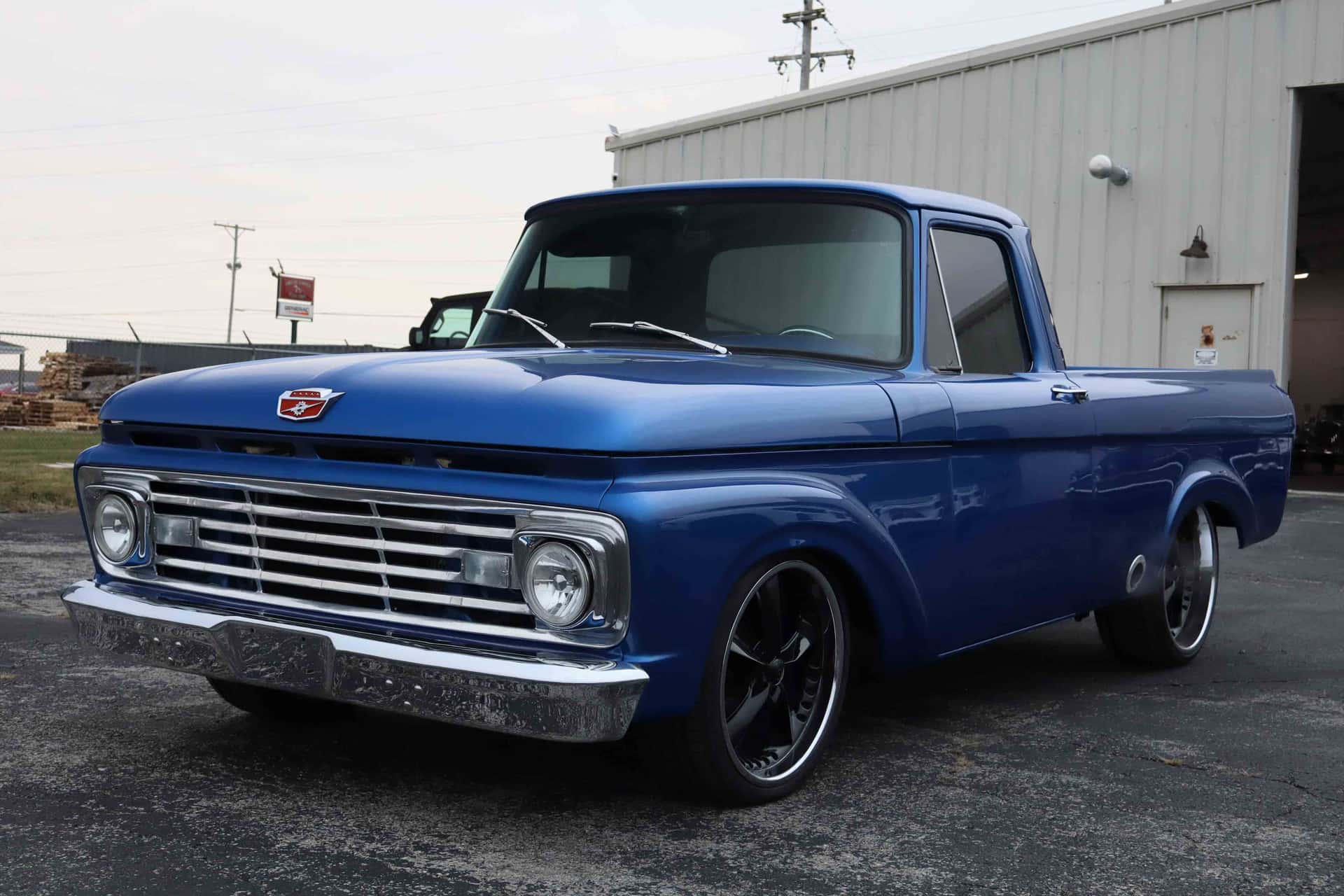 1963 Ford F-100 sold for $19,250