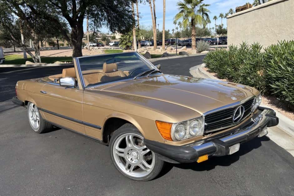 1984 Mercedes-Benz R107 SL sold for $8,000