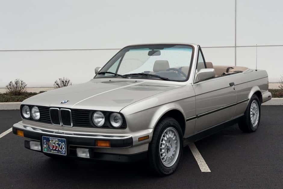1989 BMW E30 3-Series Convertible sold for $16,500