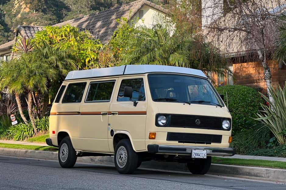 1984 Volkswagen Vanagon sold for $16,500