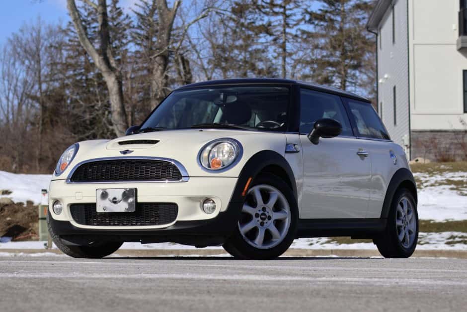 2010 Mini R56 Cooper, Cooper S, and John Cooper Works sold for $8,222