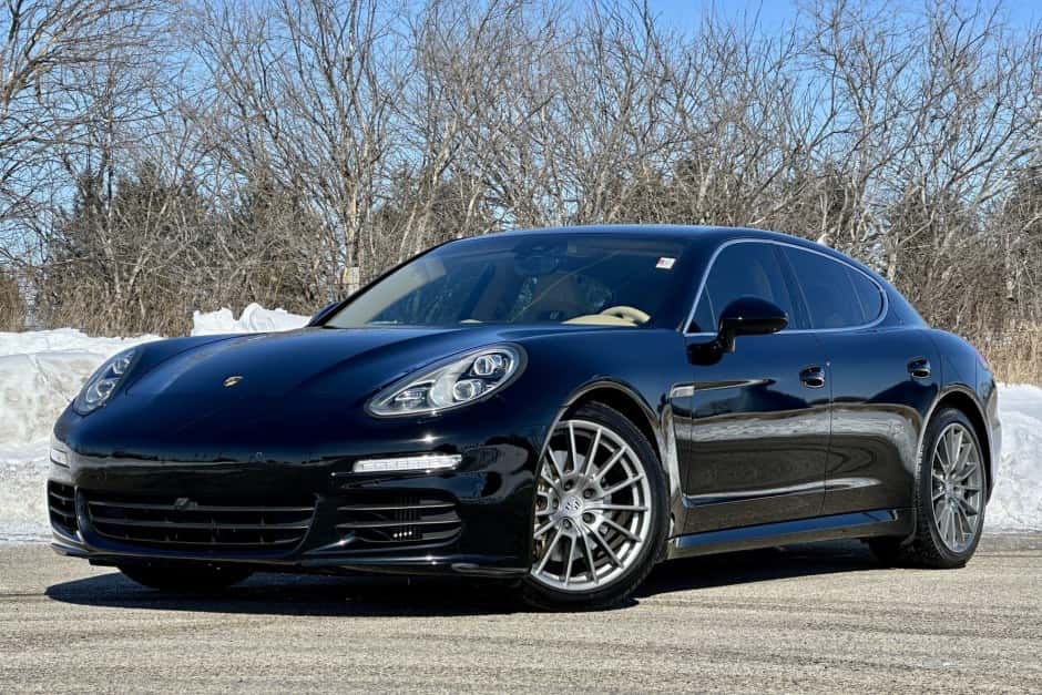 2014 Porsche Panamera sold for $20,351