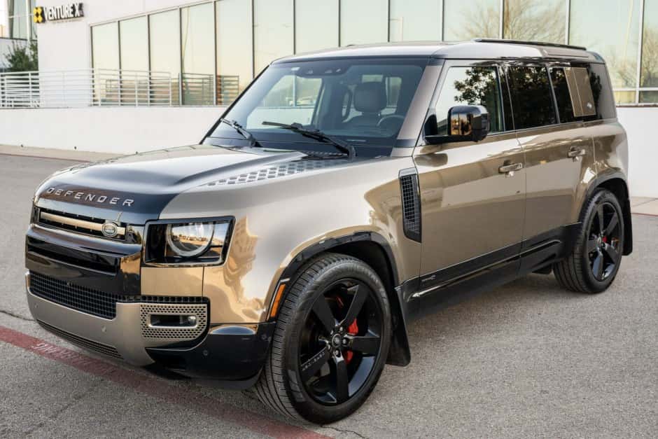 2024 Land Rover Defender L663 sold for $68,500