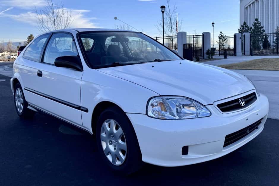 2000 Honda Civic (1996-2000) sold for $15,500