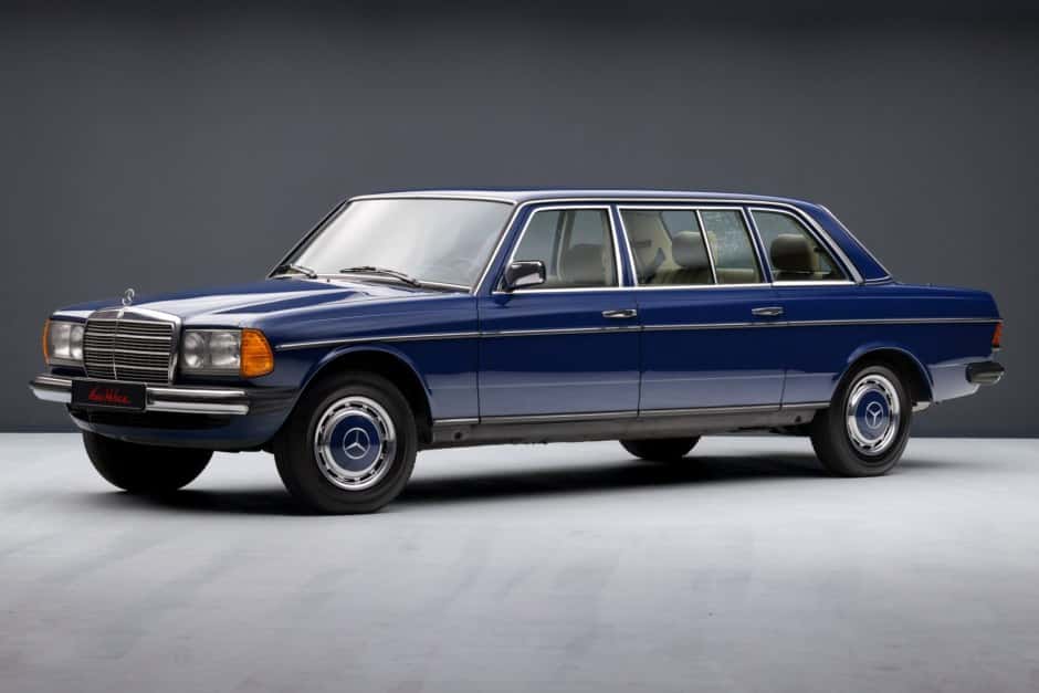 1985 Mercedes-Benz W123 sold for €22,750