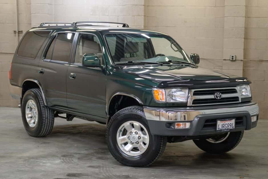 2000 Toyota 4Runner (N180) sold for $30,000