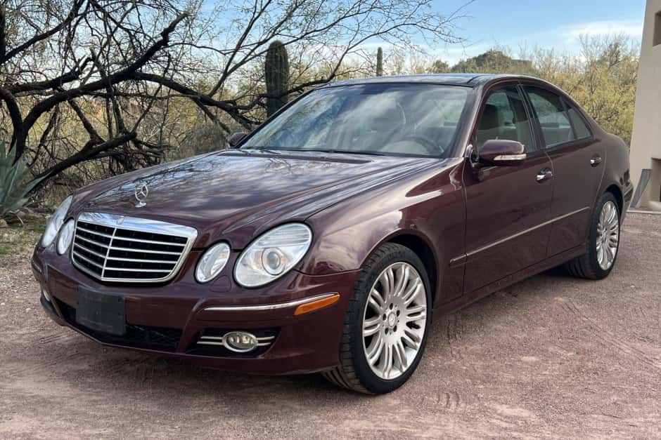 2008 Mercedes-Benz W211 E-Class sold for $10,250