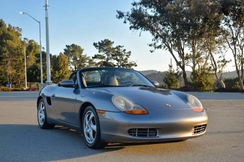 2001 Porsche 986 Boxster sold for $12,250