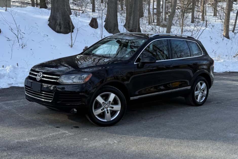 2013 Volkswagen Touareg sold for $7,525