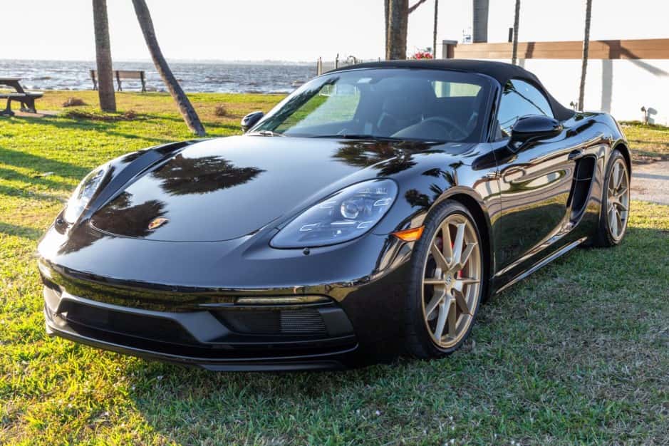 2024 Porsche 982 718 Boxster sold for $99,500