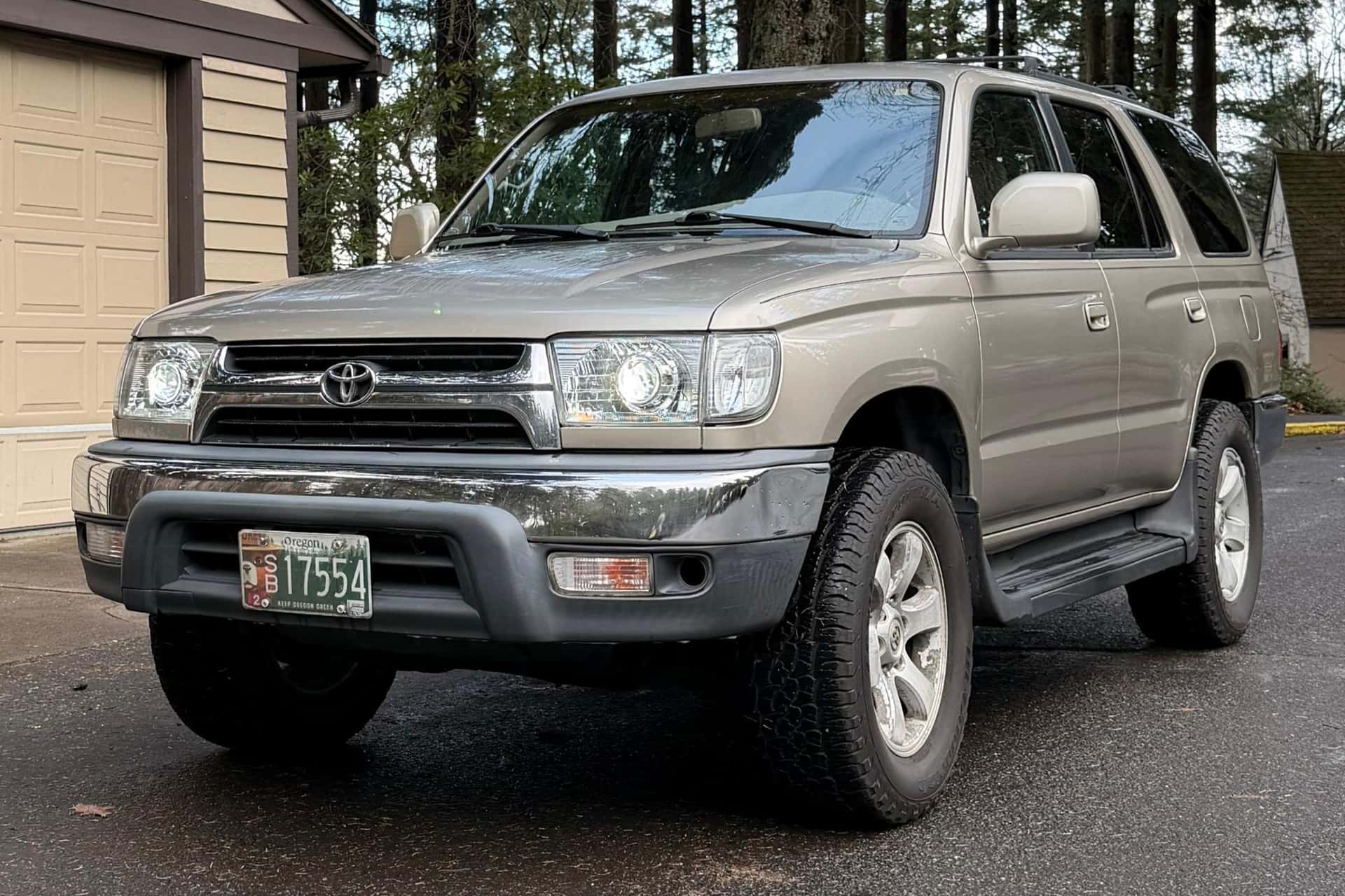 2001 Toyota 4Runner sold for $7,100