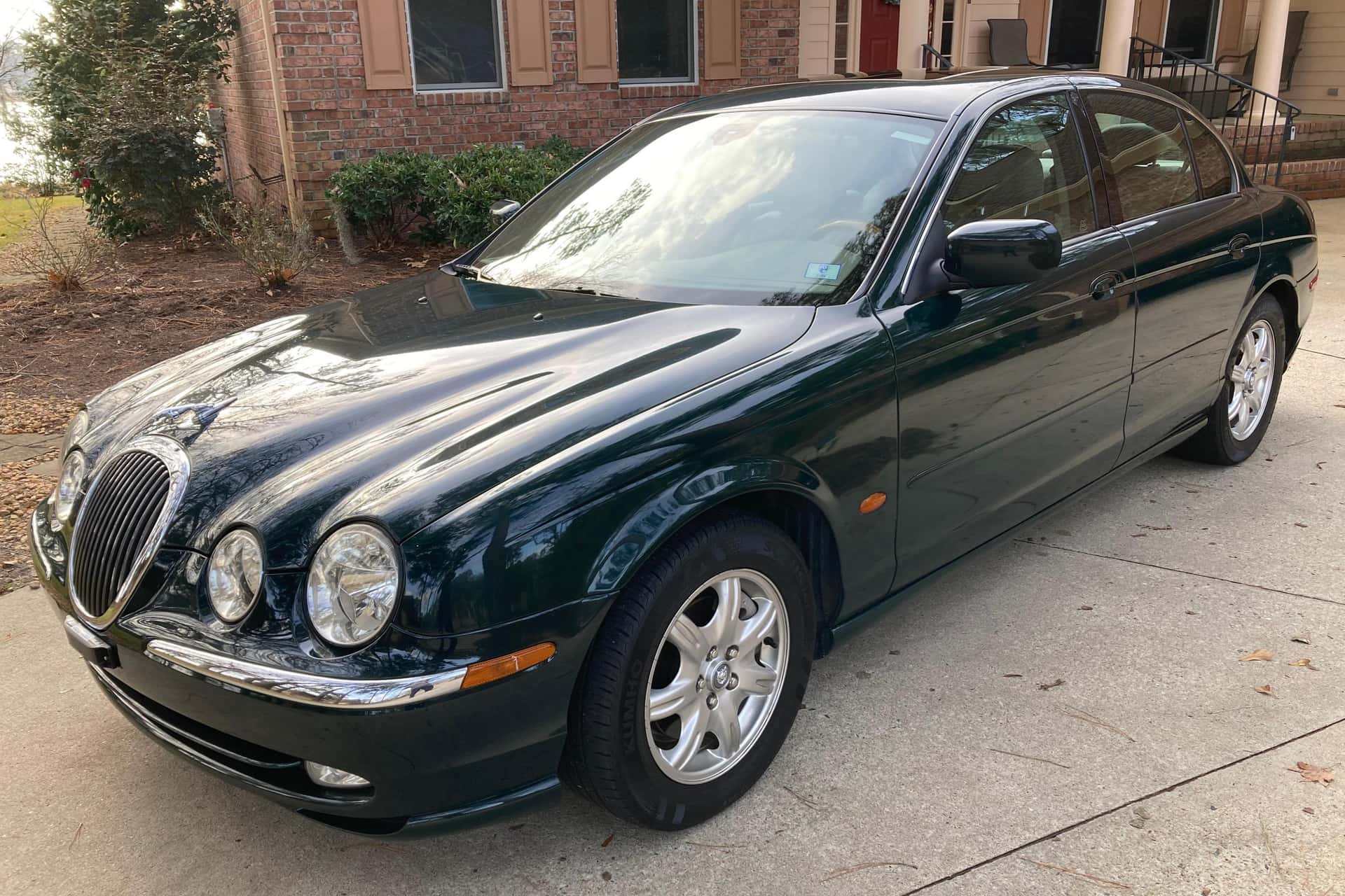 2000 Jaguar S-Type sold for $5,800