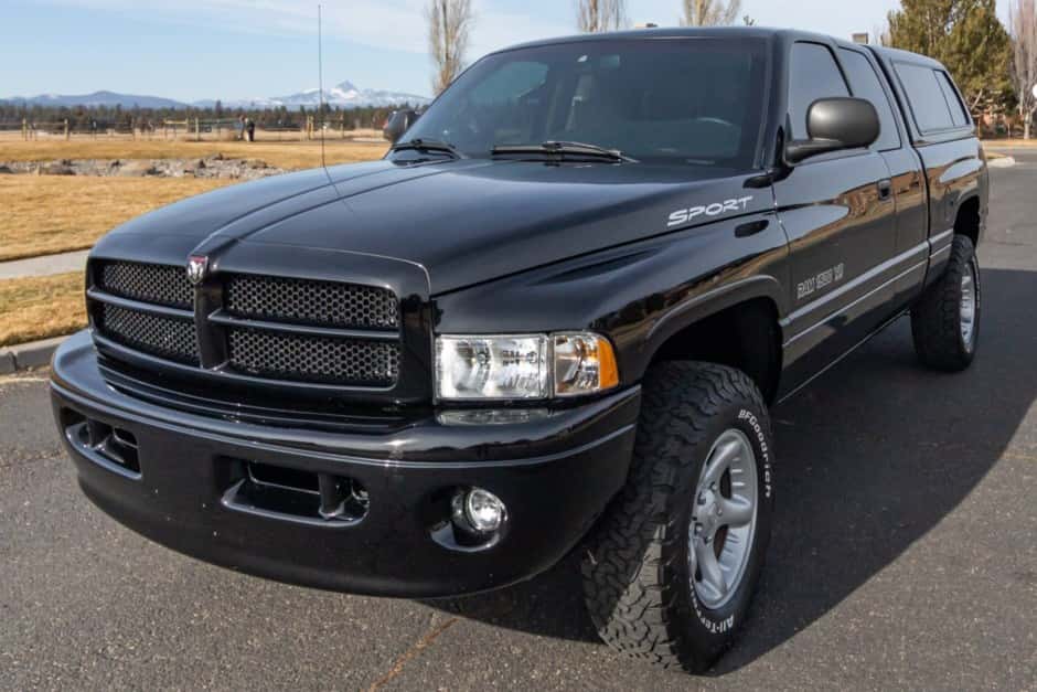 2001 Dodge Ram 1500 (1994-2001) sold for $12,333