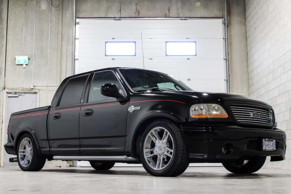 2002 Ford F-150 (1997-2004) sold for $10,750
