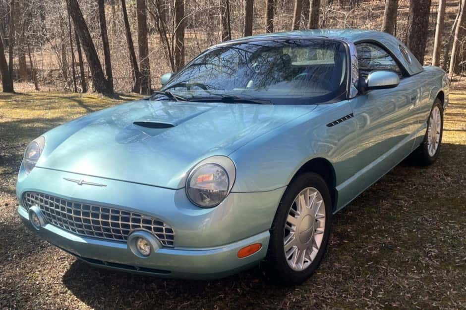 2002 Ford Thunderbird (2002-2005) sold for $17,750