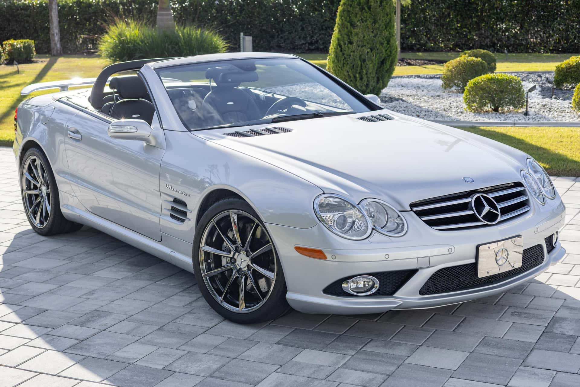 2007 Mercedes-Benz R230 SL sold for $30,555