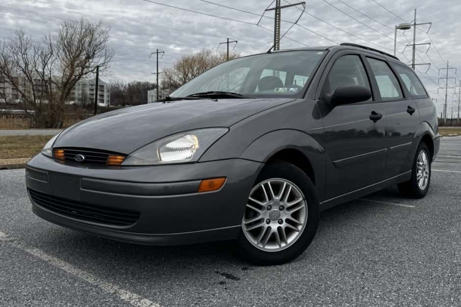 2003 Ford Focus sold for $3,100