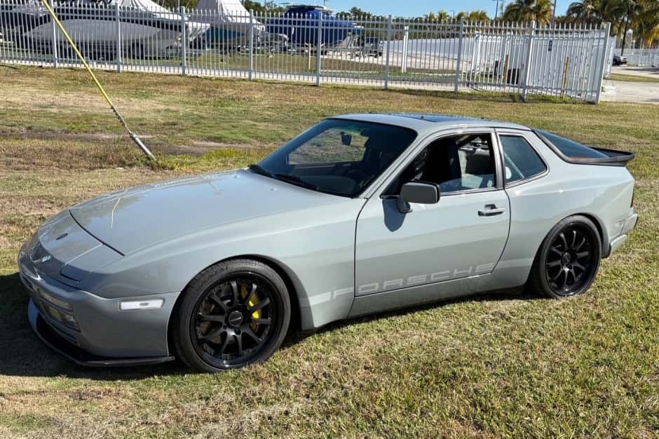 1989 Porsche 944 Turbo sold for $43,000