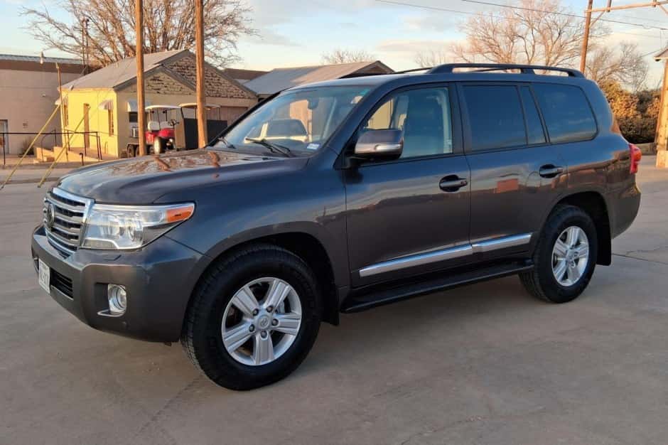 2014 Toyota Land Cruiser 200-Series sold for $52,500