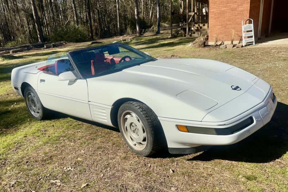 1991 Chevrolet Corvette C4 Convertible (1986-1991) sold for $5,200