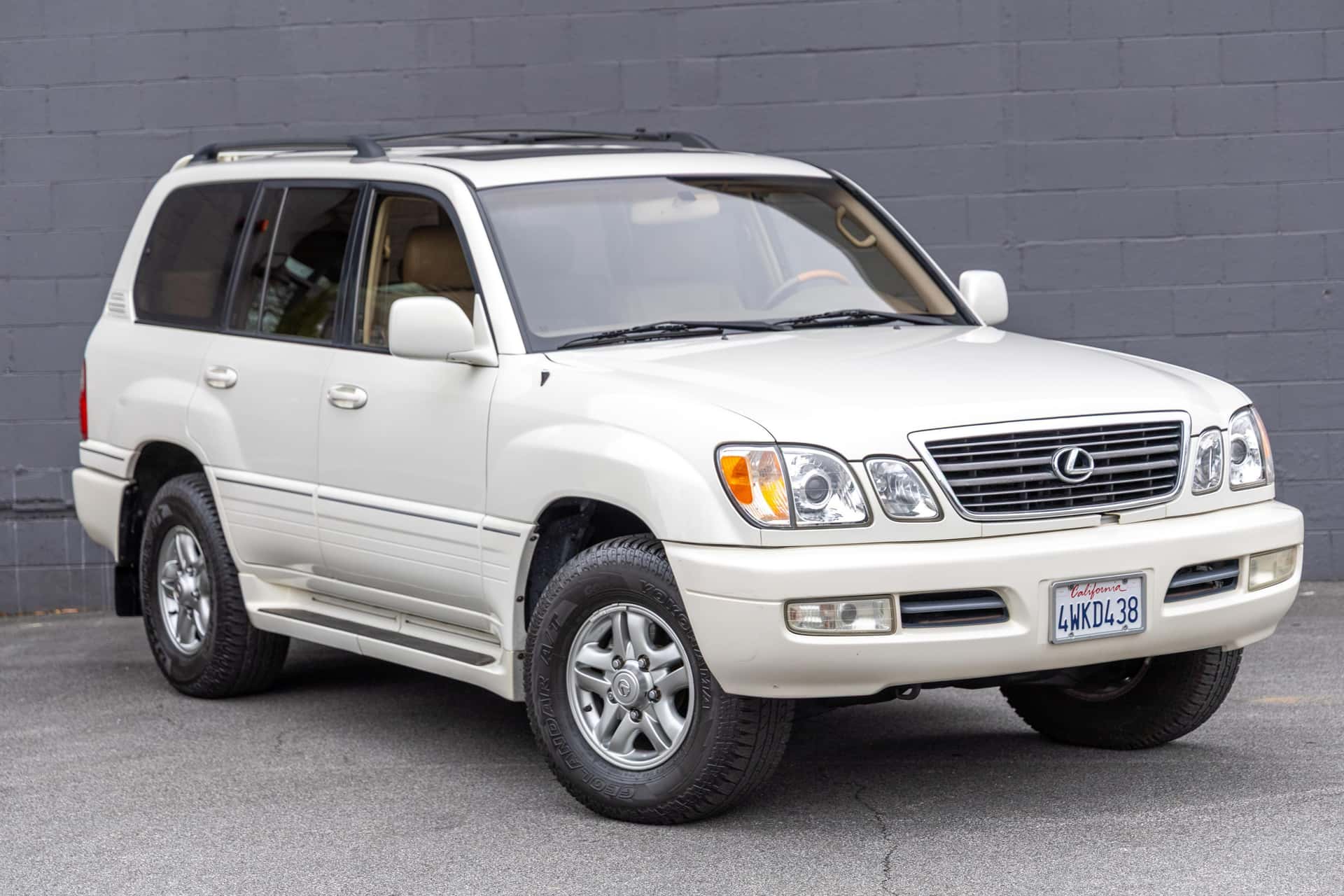2002 Lexus LX sold for $12,900