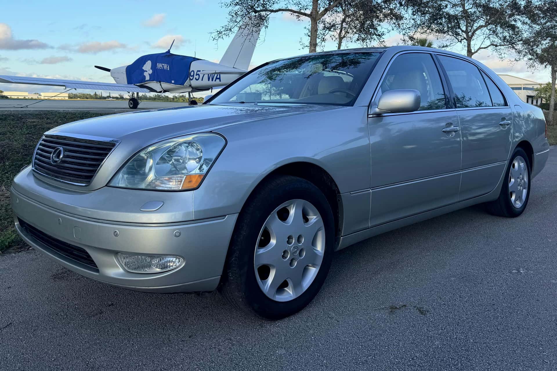 2002 Lexus LS sold for $8,200