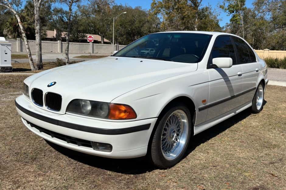 2000 BMW E39 5-Series sold for $4,700