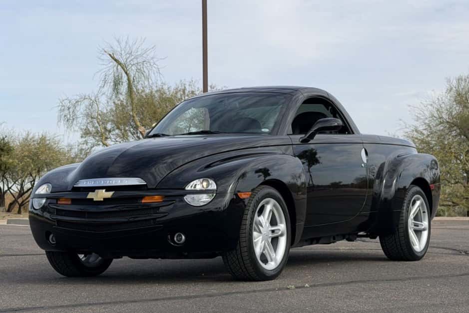 2004 Chevrolet SSR sold for $18,500