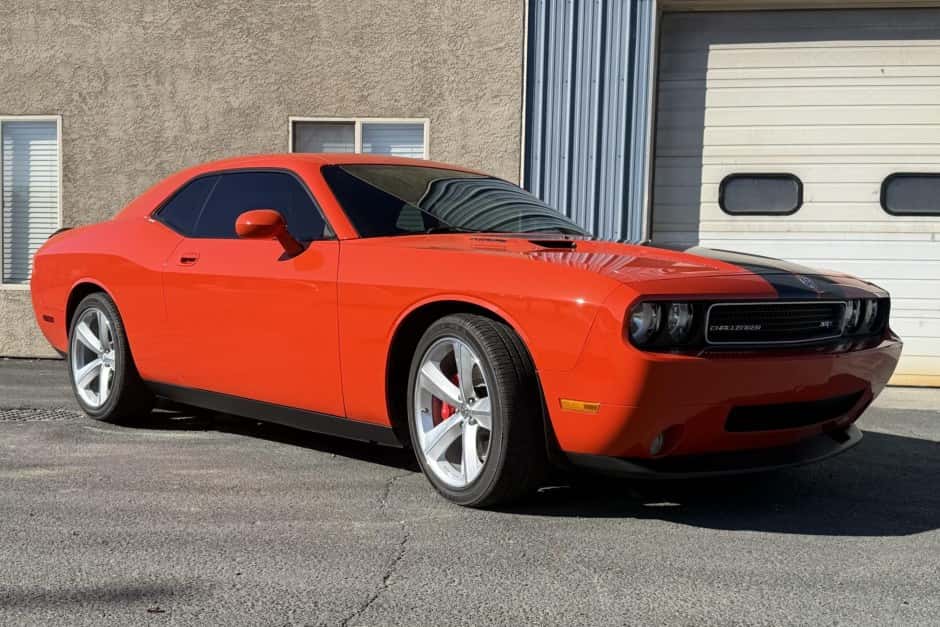 2009 Dodge Challenger SRT8 & 392 sold for $22,750