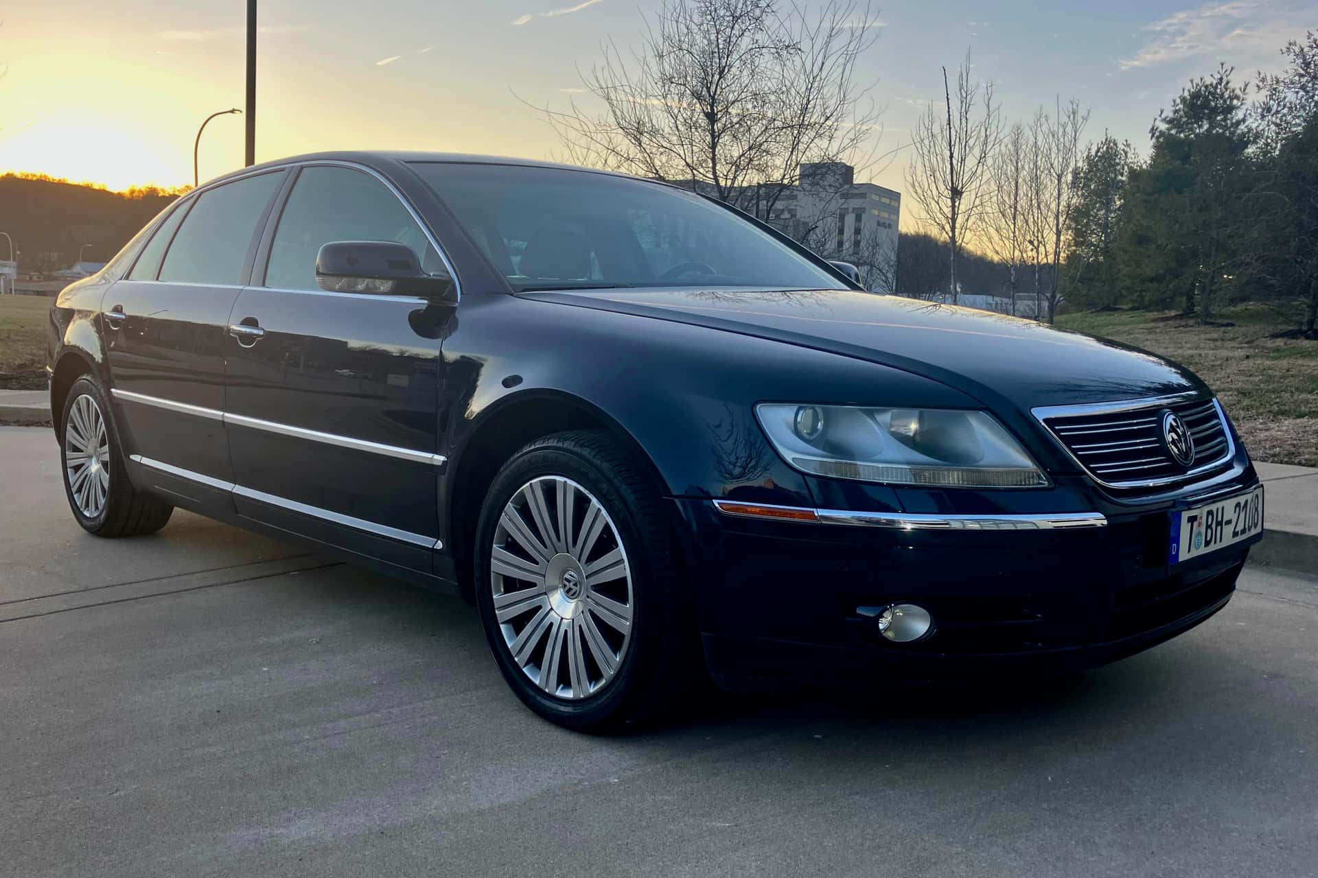 2006 Volkswagen Phaeton sold for $7,700