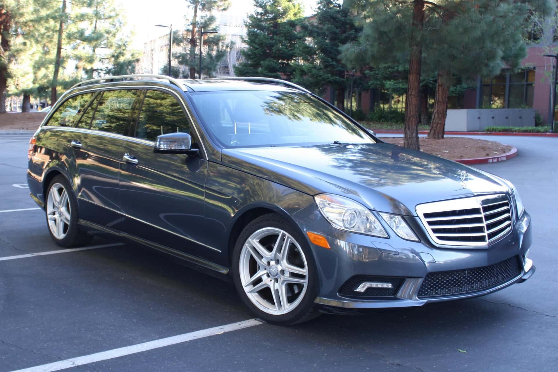 2011 Mercedes-Benz E-Class sold for $11,500