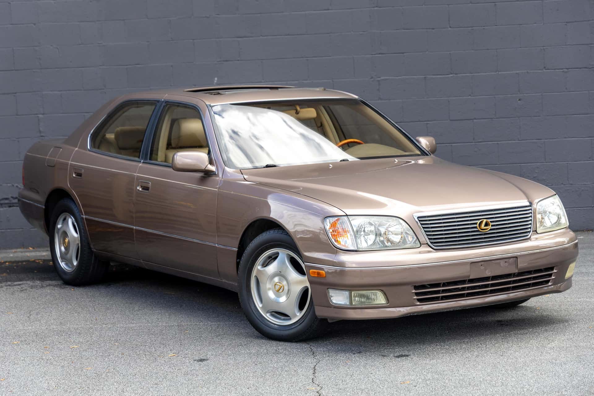 1999 Lexus LS sold for $12,200
