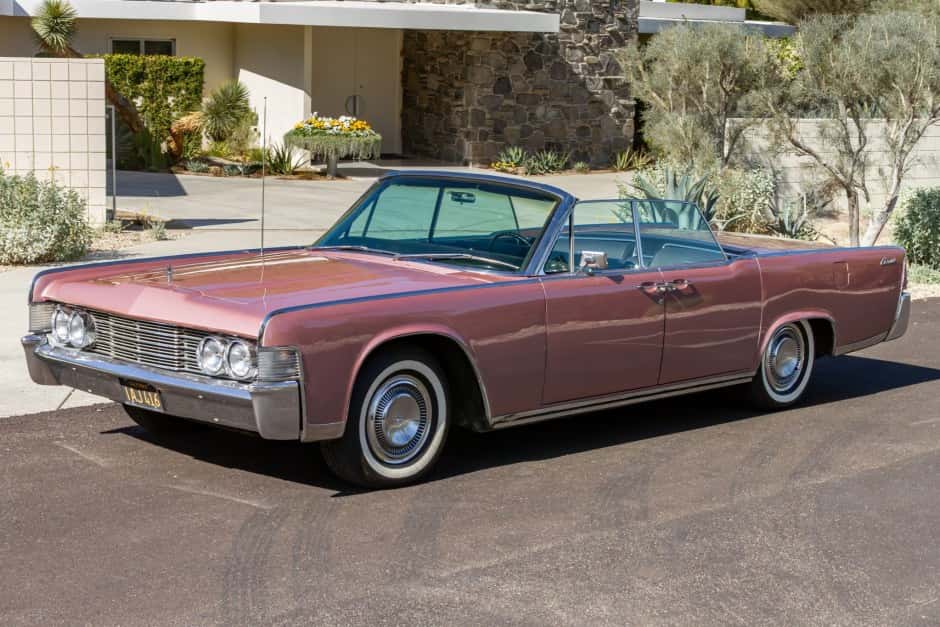 1965 Lincoln Continental (1961-1969) sold for $66,000