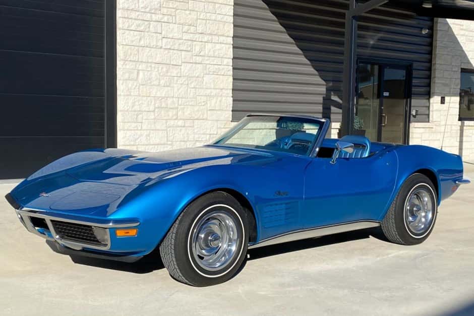 1970 Chevrolet Corvette C3 Coupe (1968-1972) sold for $60,000