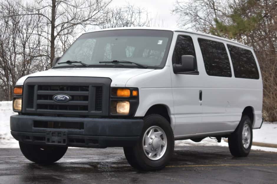 2013 Ford Econoline Van sold for $18,500