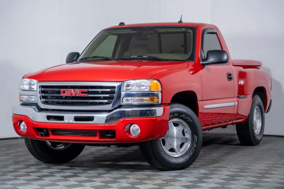 2004 GMC Sierra (GMT800 1999-2007) sold for $53,000
