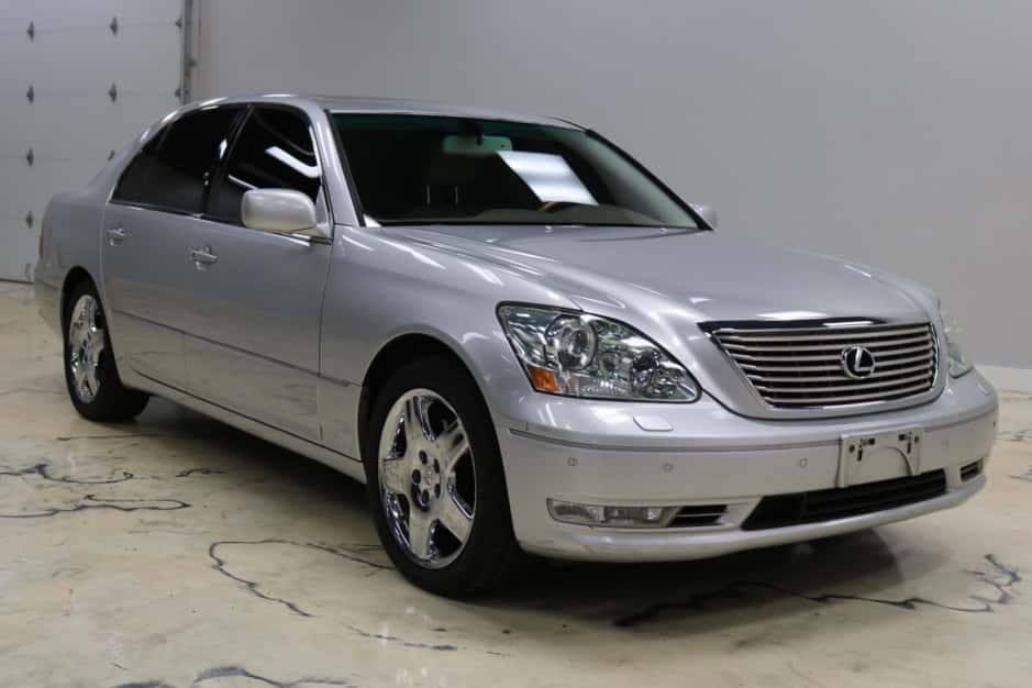 2005 Lexus LS Sedan sold for $10,000