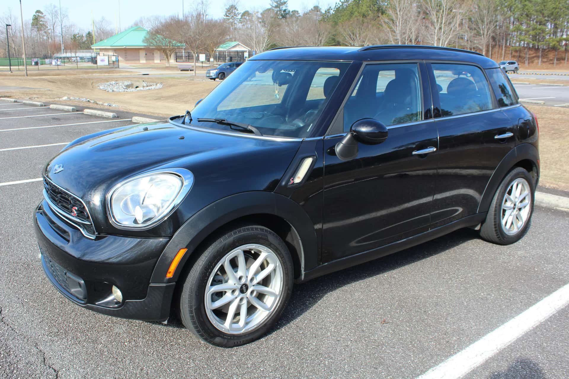 2016 MINI Cooper Countryman sold for $4,211