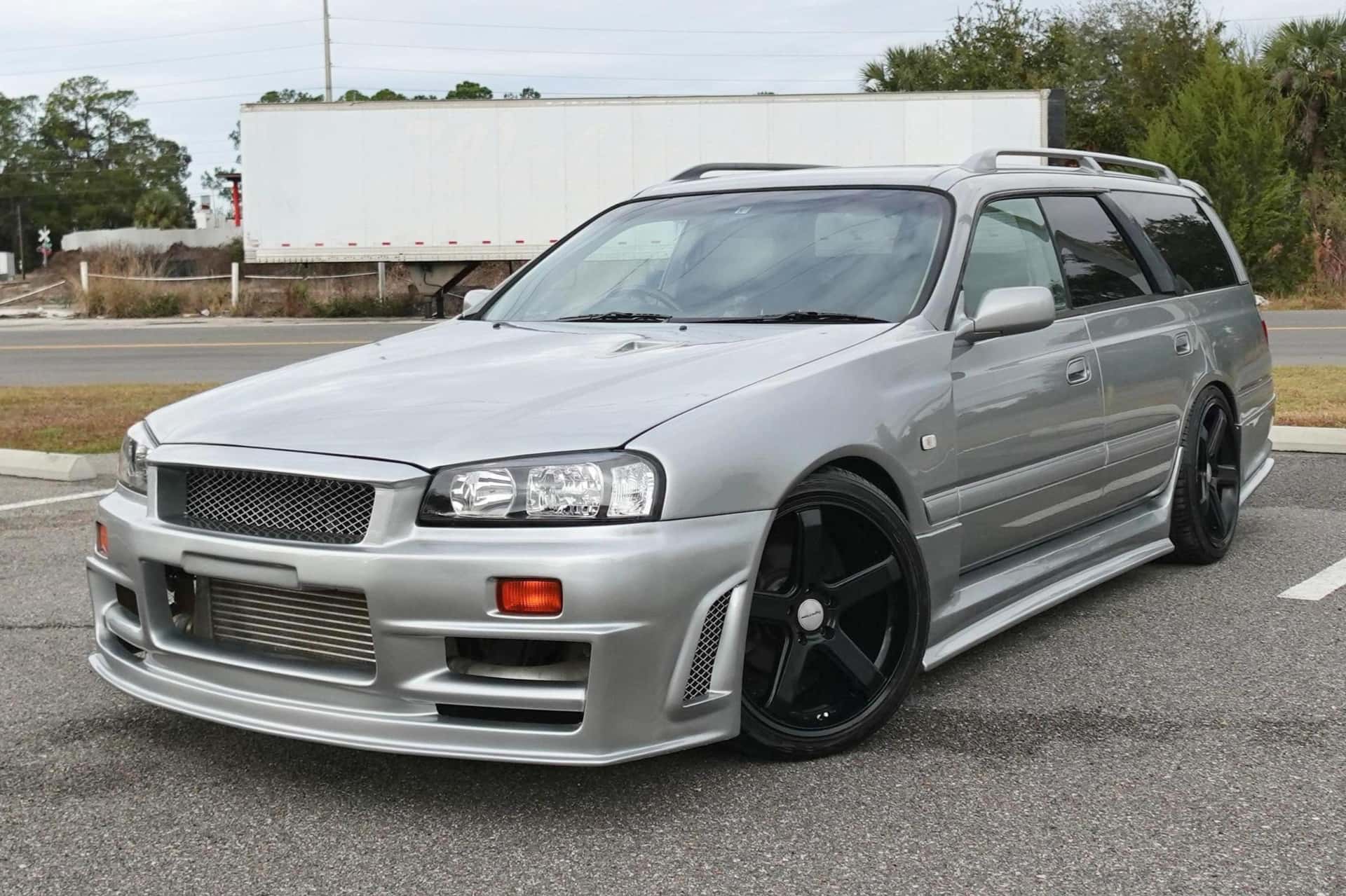 2000 Nissan Stagea sold for $25,750