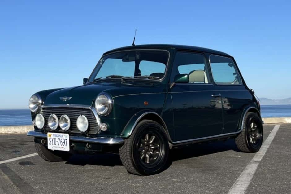 1999 Mini Mk VI & Mk VII sold for $20,240