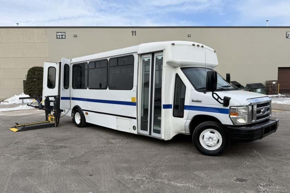 2013 Ford Econoline Van sold for $14,750