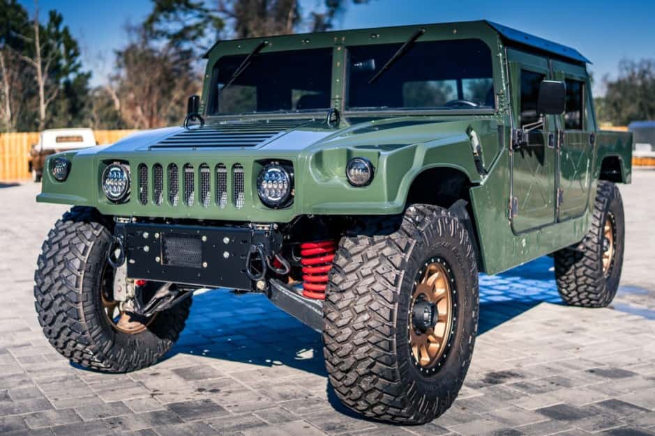 2002 Hummer HMMWV/Humvee sold for $61,500