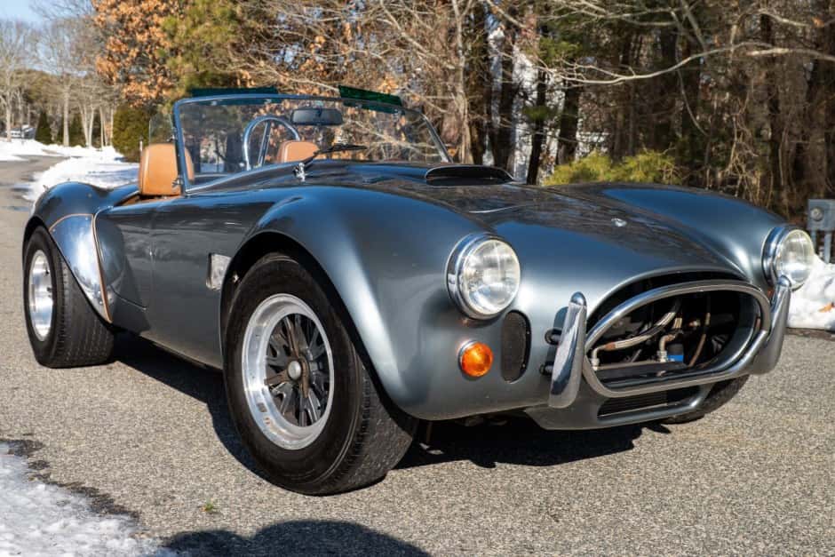 1993 Shelby Cobra Replica sold for $136,000