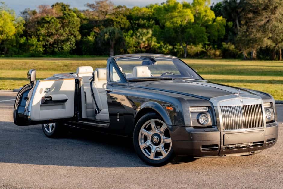 2012 Rolls-Royce Phantom Coupe & Drophead Coupe sold for $156,000