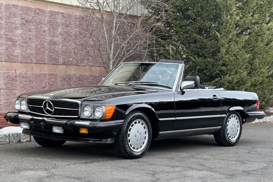 1988 Mercedes-Benz R107 SL sold for $56,055