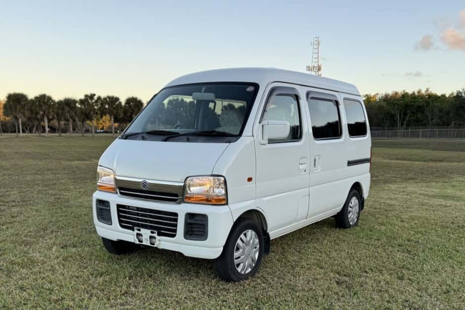 2000 Suzuki Every sold for $9,000